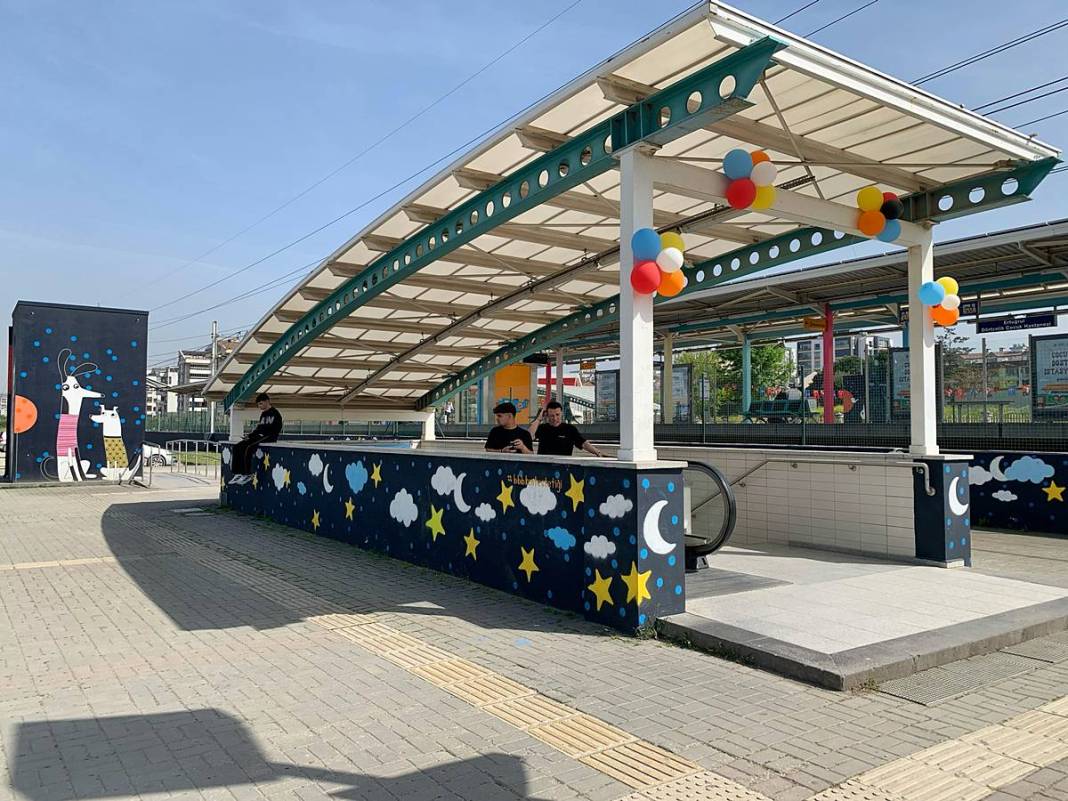 Çocuklar, bu metro istasyonundan çıkmayacak! Bursa'da 'Çocuk Dostu Metro İstasyonu' hizmete girdi 2